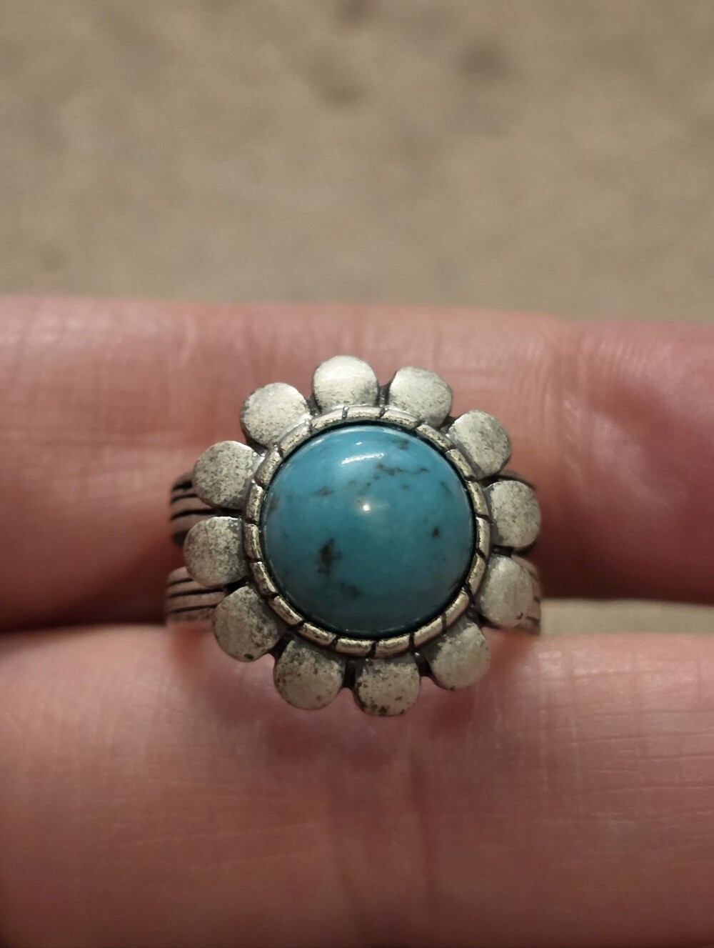 Premier Designs "Cabo" Flower Ring Antiqued Silver Tone